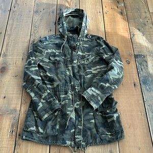 Women’s Talula cargo jacket. Size S